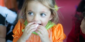 Una de las alumnas de Infantil de MIT School Málaga disfruta durante Halloween