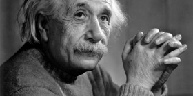 Una de las conferencias del Programa de Divulgación de la UMA se titula: 'Einstein: La revolución del espacio-tiempo'