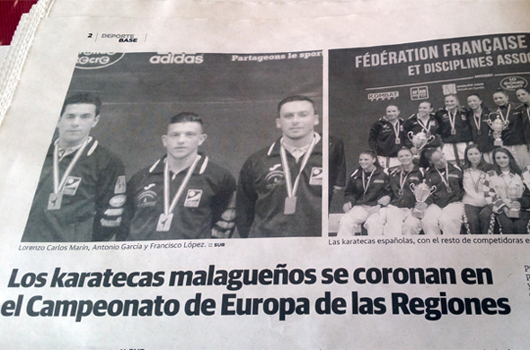 Alumnos y alumnas de MIT School posan con sus medallas en Diario SUR